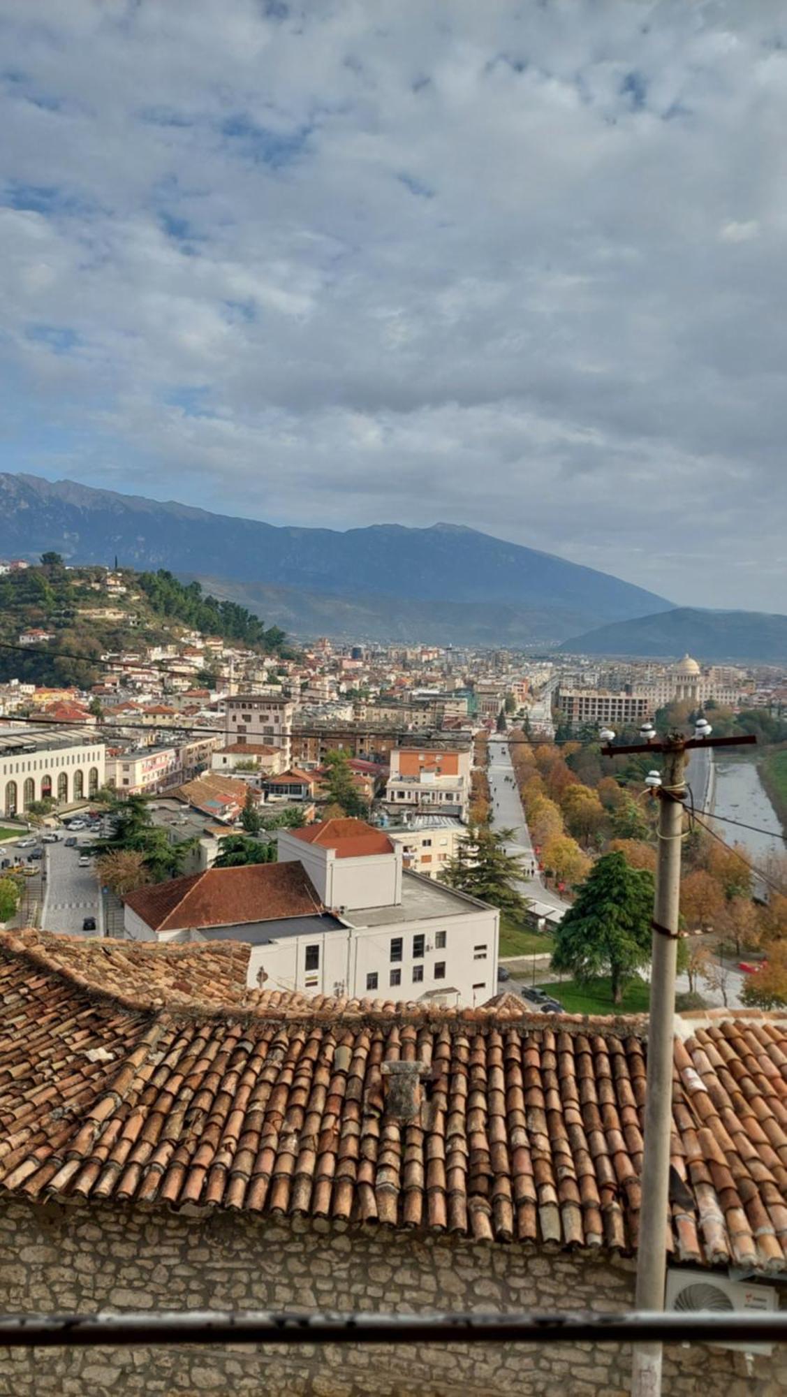Hava Baci Διαμέρισμα Μπεράτ Εξωτερικό φωτογραφία
